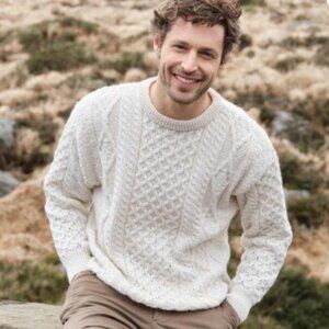 The Irish Store Merino Wool Fisherman Knit Sweater size Medium Cream Ireland